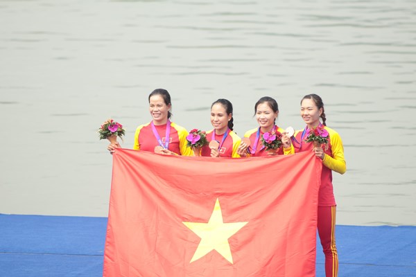 Rowing mang về tấm huy chương đầu tiên cho Đoàn Thể thao Việt Nam - Anh 1