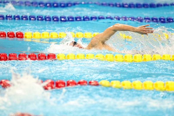 Kình ngư Nguyễn Huy Hoàng giành HCĐ thứ hai tại Asian Games 19 - Anh 1