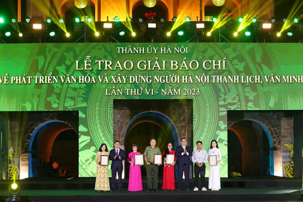 Báo Văn Hoá đoạt giải Giải báo chí về văn hóa và con người Hà Nội - Anh 5