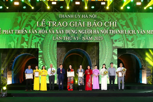 Báo Văn Hoá đoạt giải Giải báo chí về văn hóa và con người Hà Nội - Anh 3