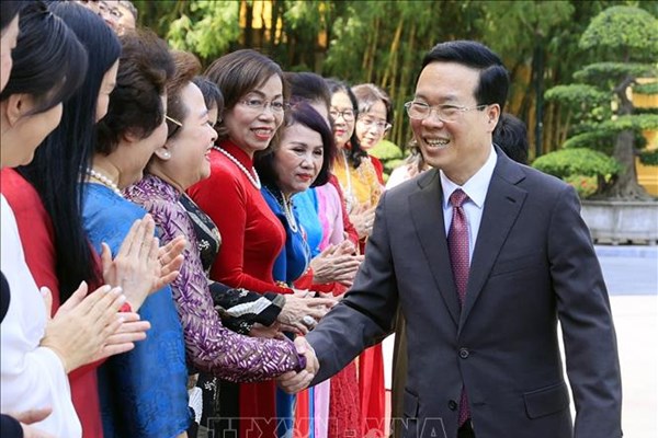 Chủ tịch nước Võ Văn Thưởng gặp mặt Hiệp hội Nữ doanh nhân Việt Nam - Anh 1