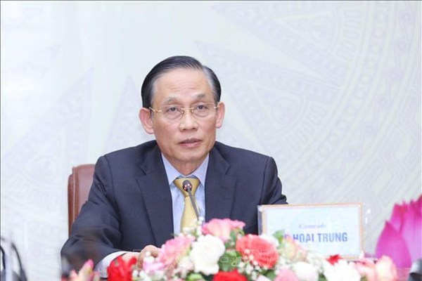 Bầu bổ sung ông Lê Hoài Trung giữ chức Ủy viên Ban Bí thư - Anh 1