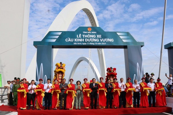 Khánh thành cầu Kinh Dương Vương và nhà máy bán dẫn tại Bắc Ninh - Anh 1