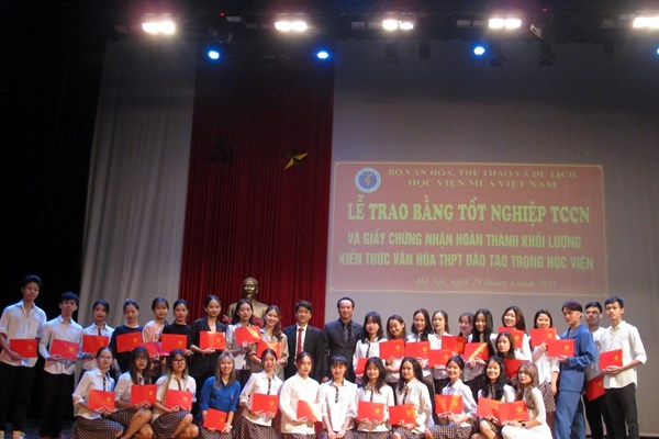 Về việc bổ sung kiến thức văn hóa phổ thông cho học sinh học viện múa Việt Nam: Đẩy nhanh thực hiện để bảo đảm quyền lợi cho học sinh - Anh 2