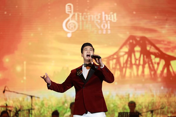 Trần Thị Vân Anh đoạt Quán quân Tiếng hát Hà Nội - Anh 4