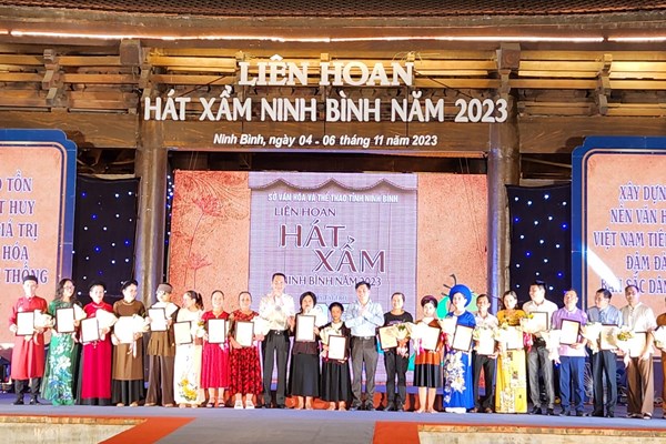 Khai mạc Liên hoan hát Xẩm Ninh Bình mở rộng 2023 - Anh 1