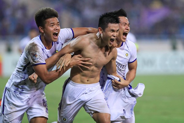 CLB Hà Nội giành chiến thắng lịch sử tại AFC Champions League - Anh 2