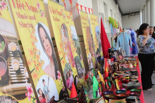 Quảng bá hình ảnh, con người Việt Nam tại lễ hội văn hoá Maroc - Anh 2