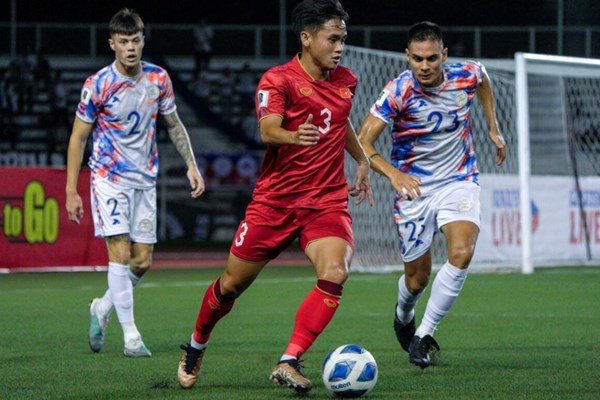 Tuyển Việt Nam giành 3 điểm trên sân Philippines - Anh 2