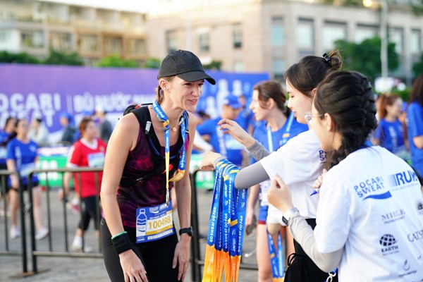 Nhà vô địch SEA Games Hoàng Nguyên Thanh không có đối thủ tại Giải chạy Pocari Sweat Run Việt Nam 2023 - Anh 4