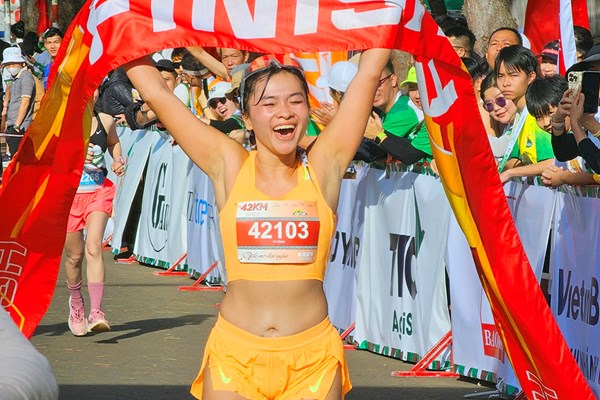 Hơn 4.000 vận động viện tham gia Giải chạy “Gia Lai City Trail 2023 - Giấc mơ đại ngàn” - Anh 4