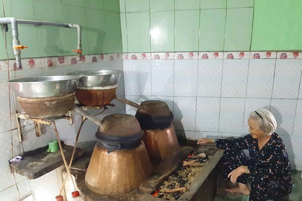 Bình Định: Phát triển làng nghề truyền thống gắn với du lịch - Anh 2