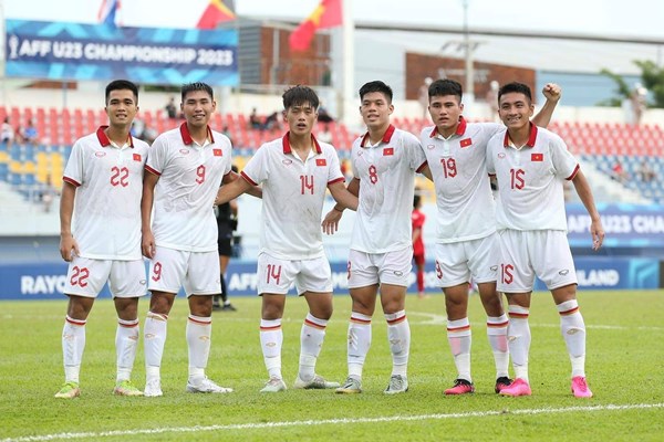 U23 Việt Nam “dễ thở” tại giải châu Á - Anh 2