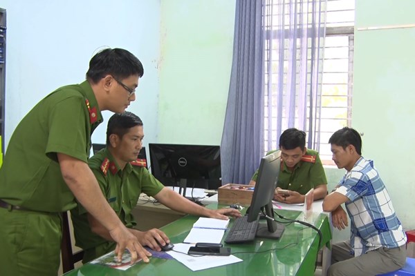 Hiệu quả từ việc triển khai quản lý lưu trú điện tử ở đảo Lý Sơn - Anh 1