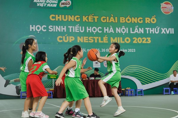 32 đội bóng dự vòng chung kết Giải Bóng rổ học sinh tiểu học Hà Nội - Anh 1