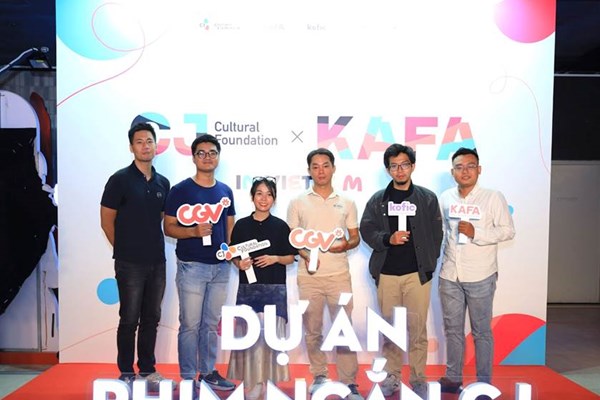 Các nhà làm phim trẻ Việt thể hiện tình yêu điện ảnh thông qua nhiều dự án - Anh 1