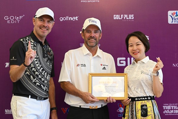 Golfer huyền thoại MacKenzie ghi HIO tại giải Vinpearl DIC Legends Việt Nam - Anh 2