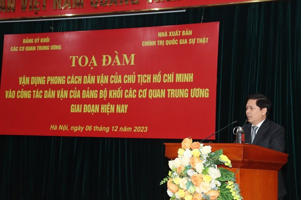 Vận dụng phong cách dân vận của Chủ tịch Hồ Chí Minh vào công tác dân vận - Anh 2