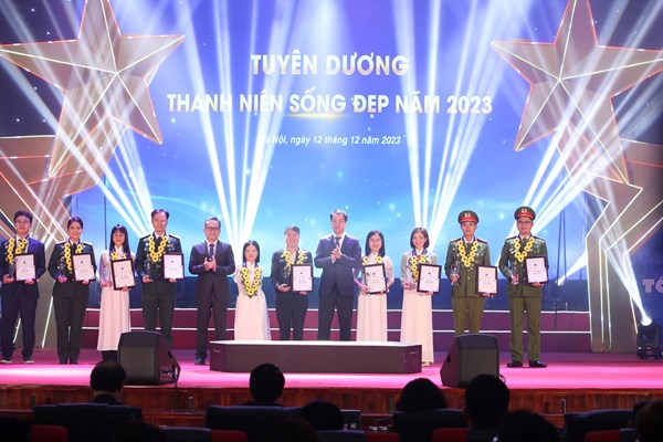 Hai vận động viên được vinh danh “Thanh niên sống đẹp” - Anh 3