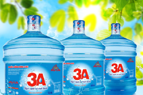 Hà Nội: Đình chỉ hoạt động sản xuất nước uống đóng chai của 4 cơ sở - Anh 1