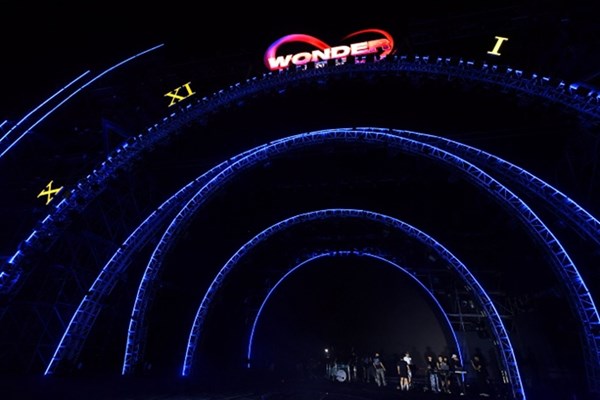 Ban nhạc huyền thoại Maroon 5 chính thức có mặt tại Việt Nam, sẵn sàng cho siêu nhạc hội 8Wonder Winter Summer tại Phú Quốc - Anh 8