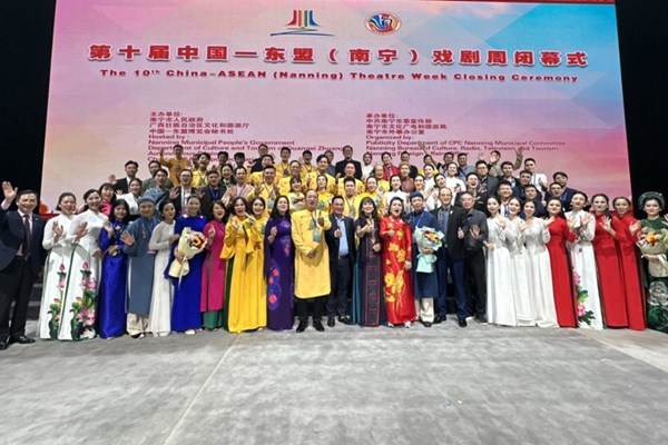Sân khấu tư nhân Việt Nam giành giải lớn ở Tuần lễ Sân khấu Trung Quốc – ASEAN - Anh 3