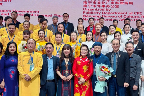 Sân khấu tư nhân Việt Nam giành giải lớn ở Tuần lễ Sân khấu Trung Quốc – ASEAN - Anh 5