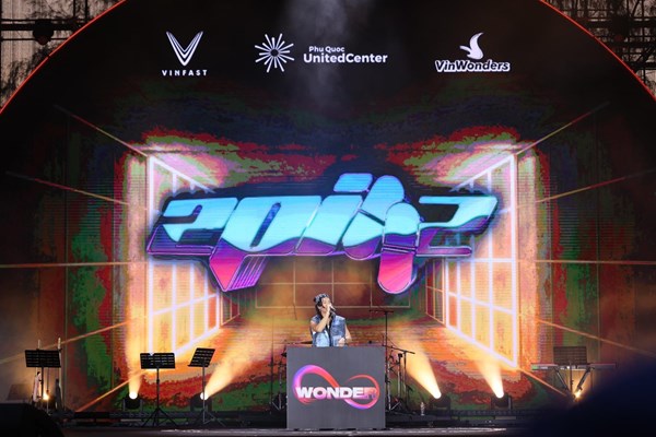 Maroon 5 và dàn sao Việt mang tới “cơn địa chấn” cảm xúc trong đêm 8Wonder Winter Festival - Anh 19