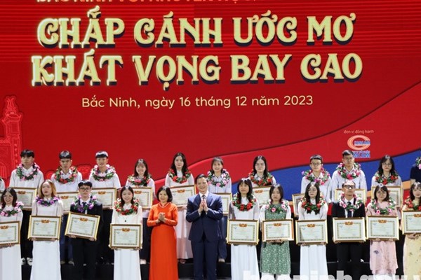 “Bắc Ninh với khuyến học, khuyến tài” năm 2023 - Anh 1