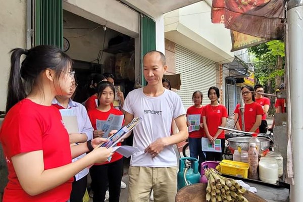 Thái Bình: Cách học sinh THCS “Nói không với thuốc lá điện tử” - Anh 2
