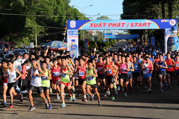 Nhiều chân chạy hàng đầu tham dự Giải VĐQG Việt dã leo núi “Chinh phục đỉnh cao Bà Rá” 2024 - Anh 3