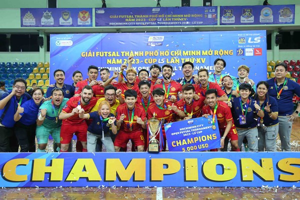 Đội bóng Thái Lan vô địch giải Futsal quốc tế TP.HCM 2023 - Anh 1