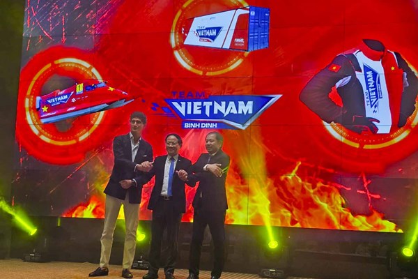 Ra mắt đội đua thuyền máy F1H2O Việt Nam – Bình Định - Anh 1