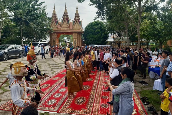 Trải nghiệm văn hóa Khmer - Anh 1