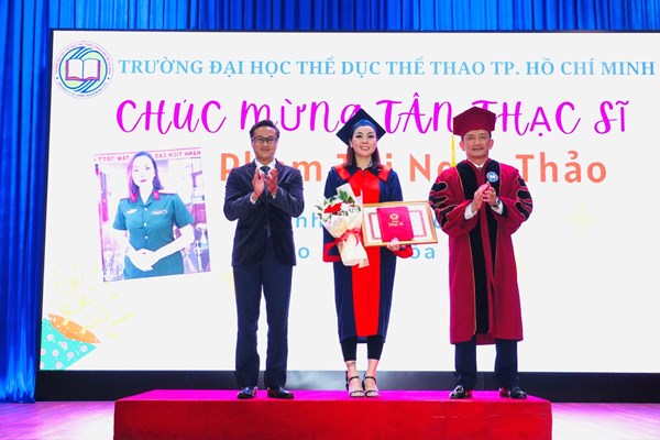 Trường Đại học TDTT TP.HCM tổ chức Lễ tốt nghiệp và trao bằng thạc sĩ và cử nhân - Anh 2