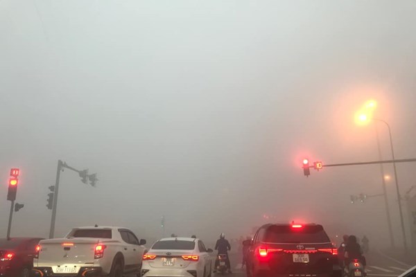 Sương mù xuất hiện tại Thủ đô, có lo ngại về vấn đề sức khoẻ? - Anh 1