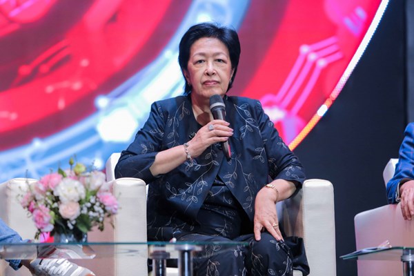 Nhà ngoại giao Tôn Nữ Thị Ninh: “Tôi muốn kể câu chuyện Việt Nam đặc biệt và độc đáo!