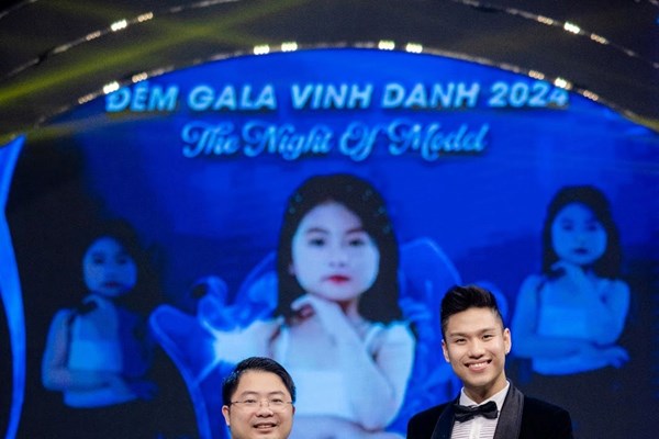 Nguyễn Phạm Ngân Anh đoạt giải “Siêu mẫu nhí tiêu biểu” tại The Night of Model 2024 - Anh 1