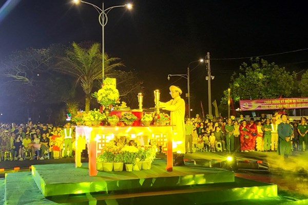 Trình diễn di sản Lễ cúng giao thừa Tết Nguyên đán của người Việt - Anh 3