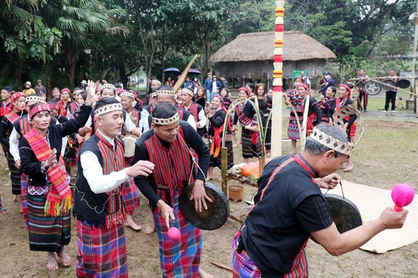 Lễ hội trỉa lúa: Nét đẹp văn hóa của đồng bào Bru - Vân Kiều - Anh 3