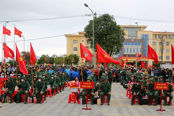 Gần 40% tân binh ở Quảng Bình viết đơn tình nguyện tham gia nghĩa vụ quân sự - Anh 4