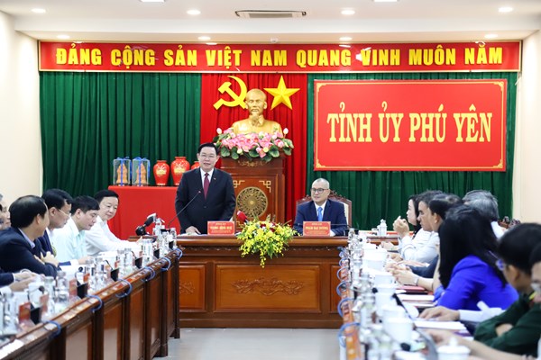 Chủ tịch Quốc hội Vương Đình Huệ: Phú Yên cần khai thác nhiều hơn nữa tiềm năng văn hoá để phát triển du lịch - Anh 1