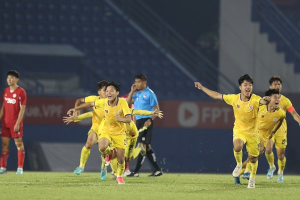 Hà Nội vô địch Giải bóng đá U19 quốc gia 2024 - Anh 1