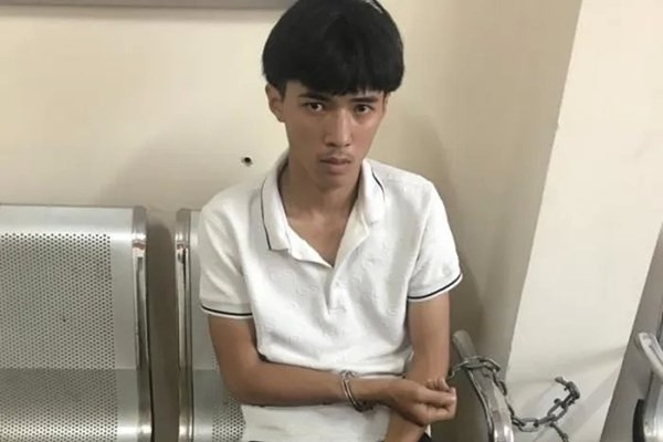 Lâm Đồng: Kịp thời bắt giữ đối tượng trộm túi xách của du khách nước ngoài - Anh 1
