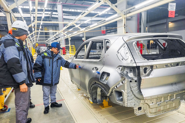Nhà máy THACO KIA tham gia giám sát sản xuất xe Kia Sonet tại Uzbekistan - Anh 2