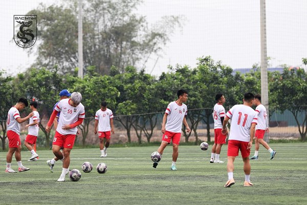 Bắc Ninh tổ chức Giải bóng đá Tứ hùng chào xuân 2024 - Anh 3