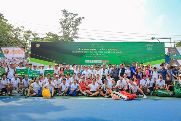 Gần 300 VĐV tham dự giải quần vợt truyền thống miền Trung, Nam Bộ và Tây Nguyên - Anh 1