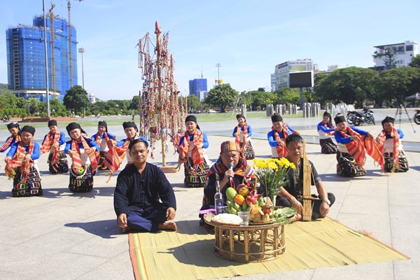 Tái hiện đặc sắc Lễ hội Chá Mùm của người Thái - Anh 1