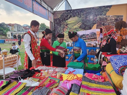Sắp diễn ra Liên hoan Văn nghệ dân gian – Phiên chợ vùng cao tỉnh Thanh Hoá - Anh 2
