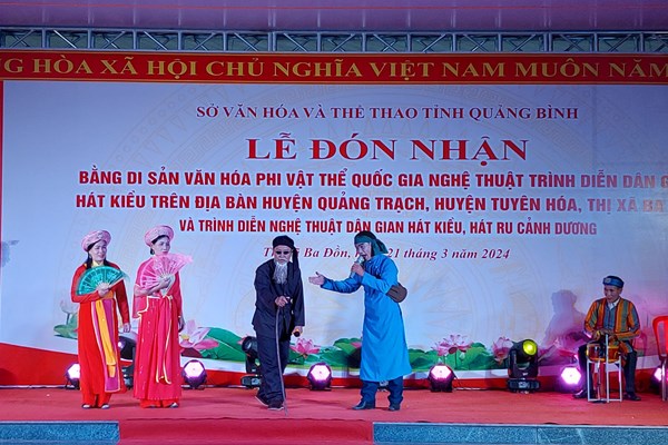 Quảng Bình: Đón nhận Di sản văn hoá phi vật thể quốc gia hát Kiều - Anh 2
